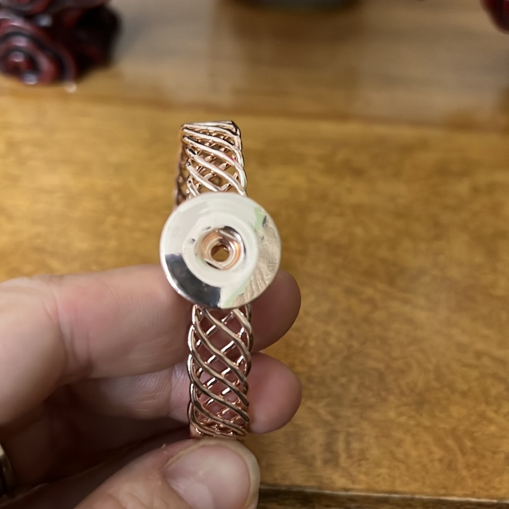 ROSE GOLD colored bracelet - Picture 3 of 7
